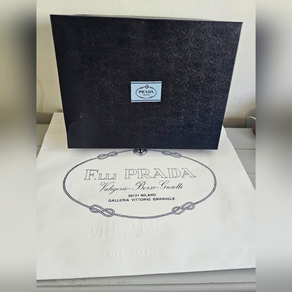 Prada box